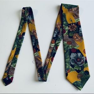 Valentino Tie